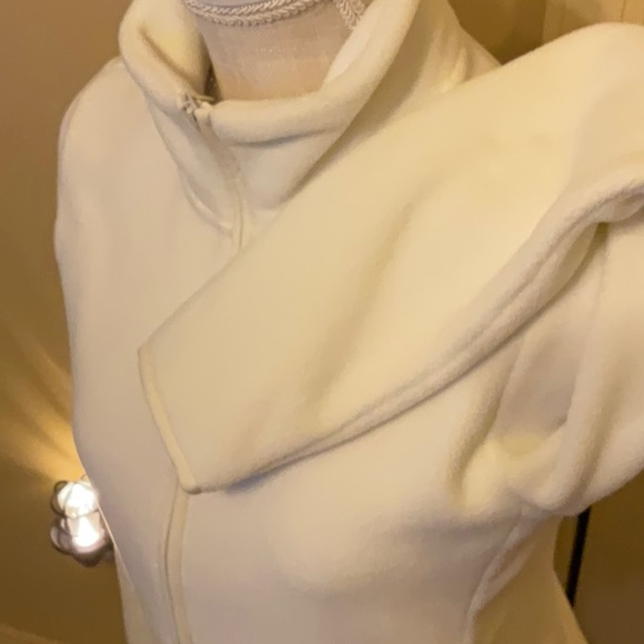 Polar Fleece Zippered Jacket - Picture 3 of 9